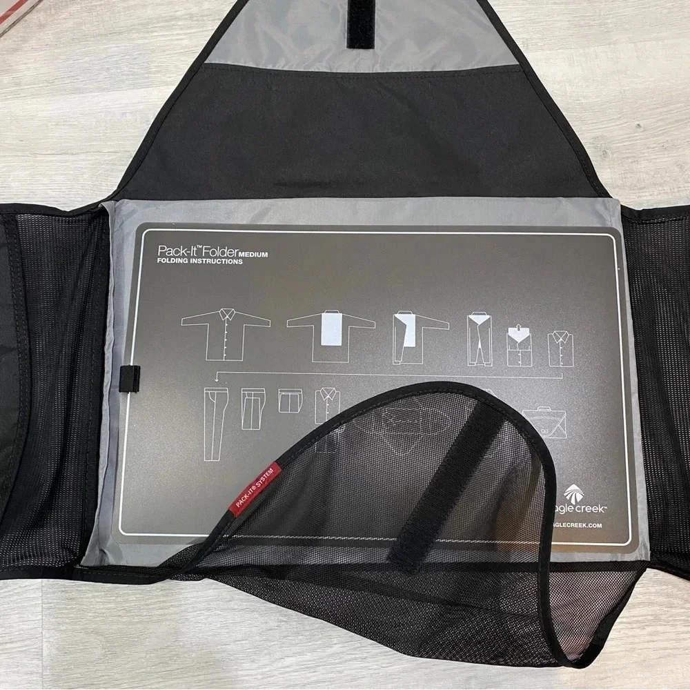 NWT Eagle Creek Pack Garment Folder Suitcase Organizer